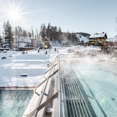 מלון Klosterbraeu 5*