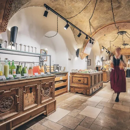 Klosterbraeu Otel Seefeld in Tirol