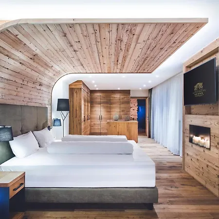 Klosterbräu Hotel 5*